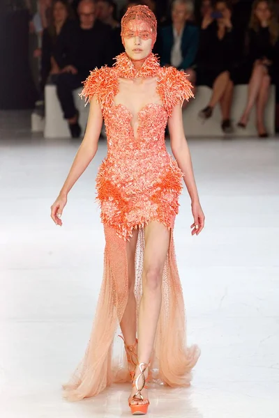 Look 27